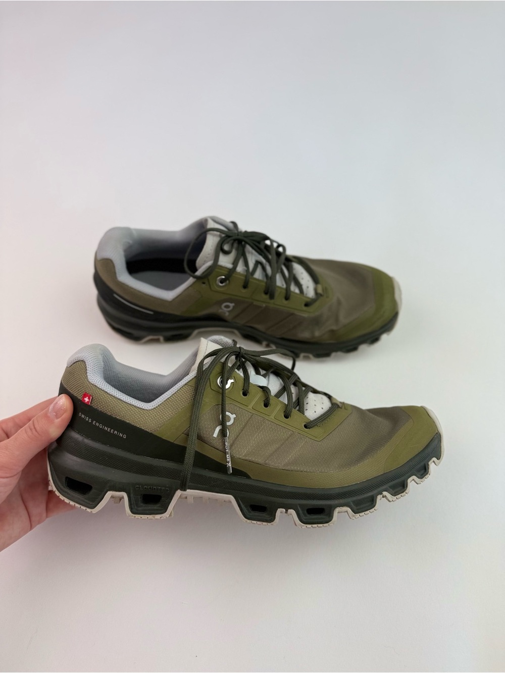 On Running Cloudventure Olive / Fir sz W8